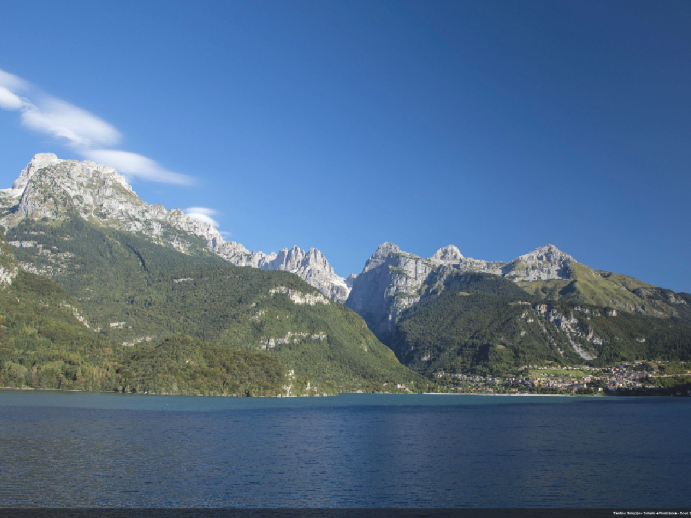 Between Molveno and Garda, tour of the Alpine lakes